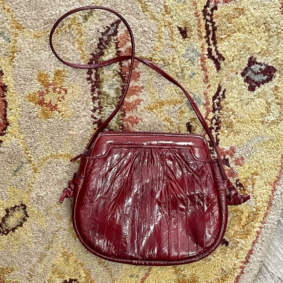 Vintage 1980s Burgundy Red Eel Leather Crossbody Bag - Picture 7 of 14